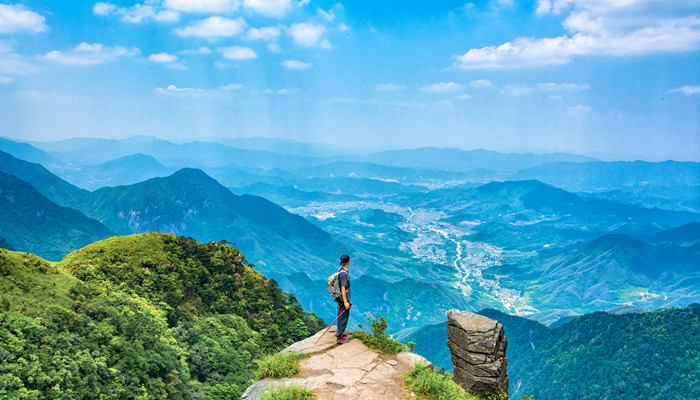 老君山海拔最高多少米